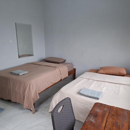 Smiley'S Homestay Berastagi Bagian luar foto
