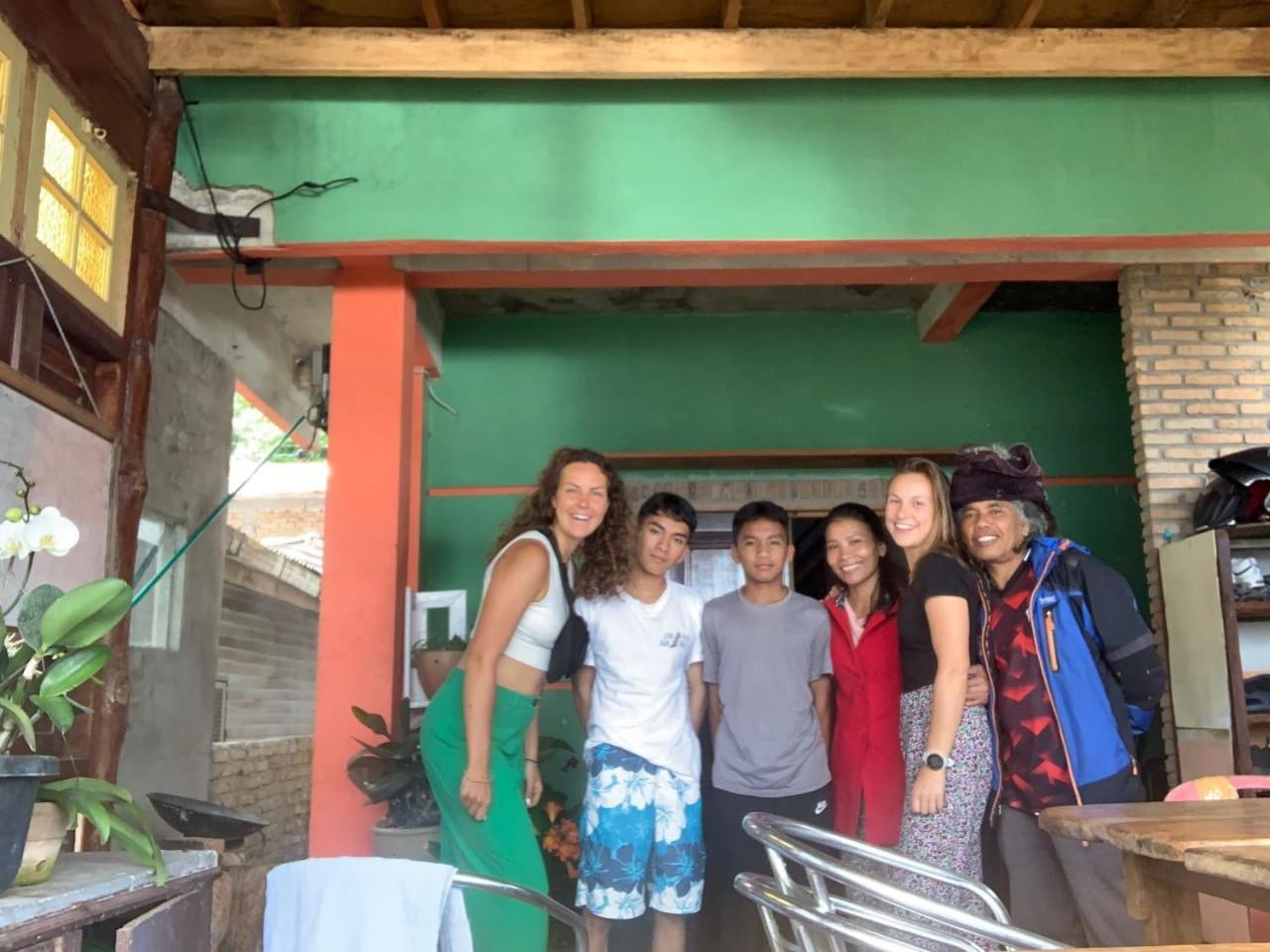 Smiley'S Homestay Berastagi Bagian luar foto