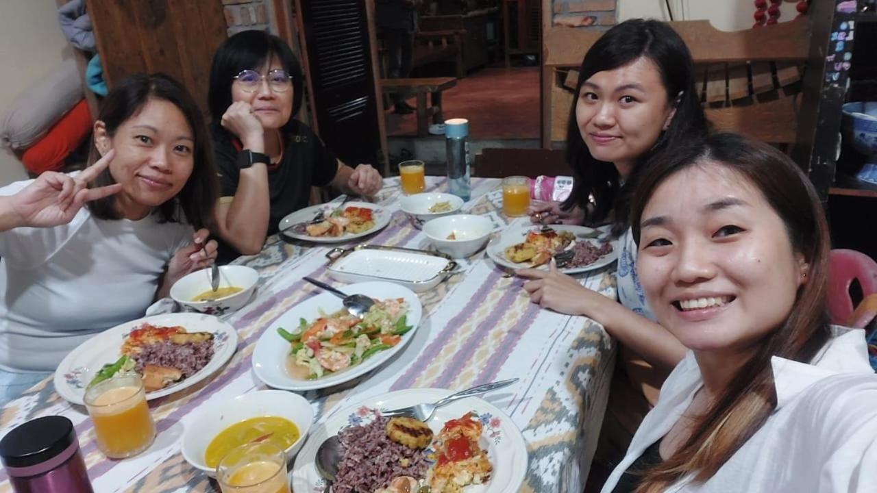Smiley'S Homestay Berastagi Bagian luar foto