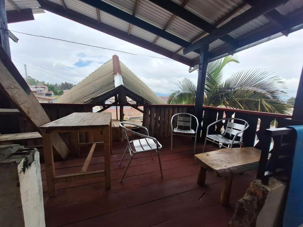Smiley'S Homestay Berastagi Bagian luar foto