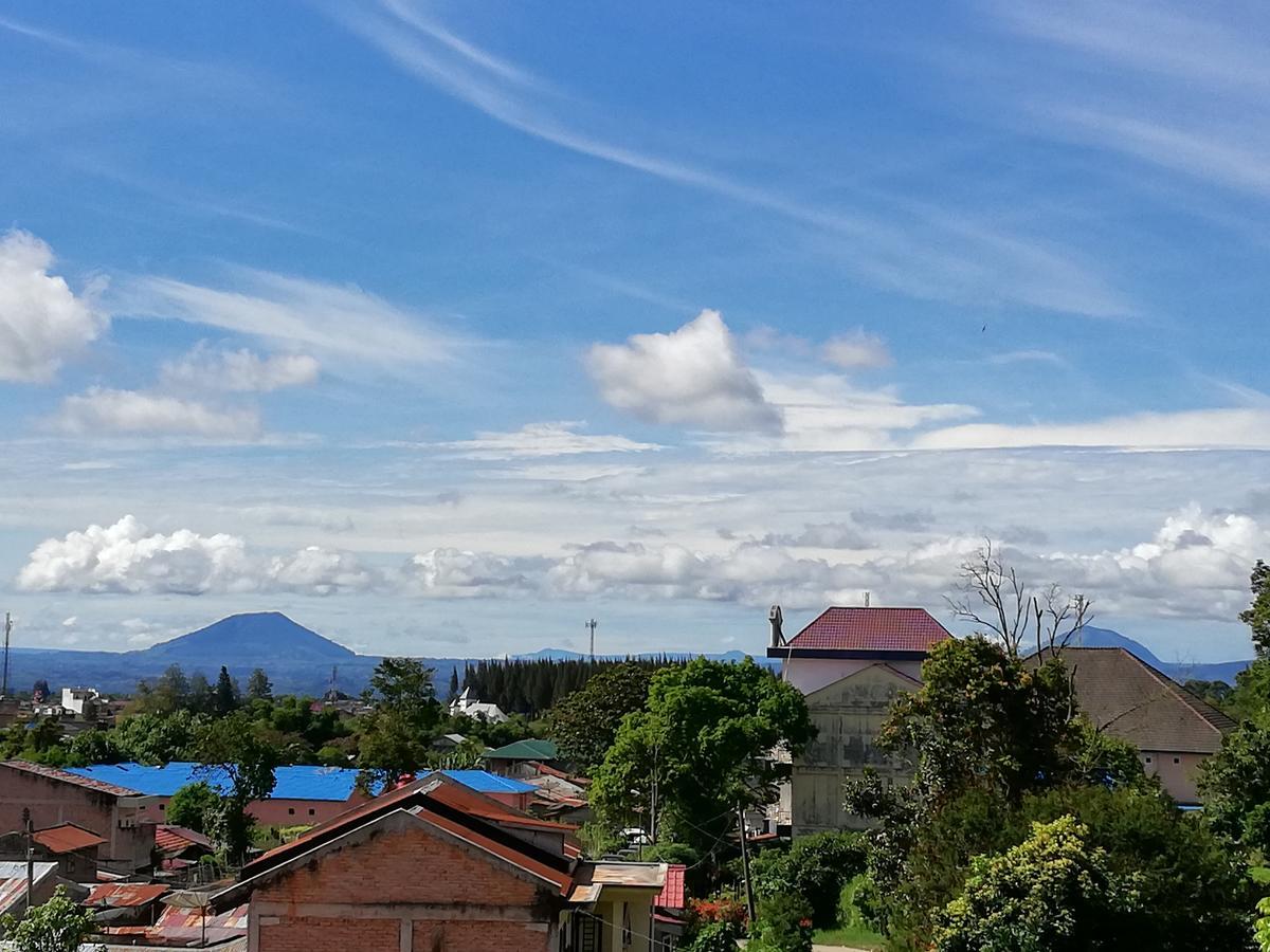 Smiley'S Homestay Berastagi Bagian luar foto