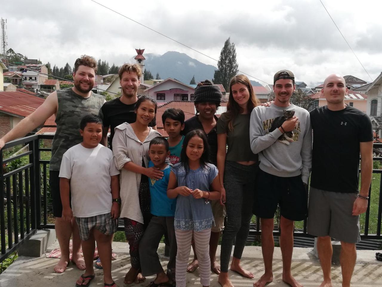 Smiley'S Homestay Berastagi Bagian luar foto